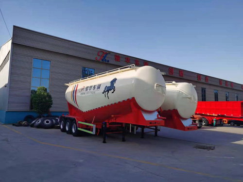 粉粒物料运输半挂车